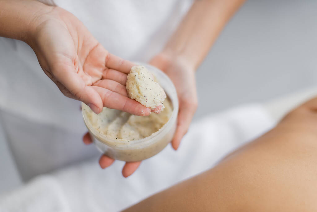 Why Dead Sea Bodycare is the Perfect Present for an Australian Summer