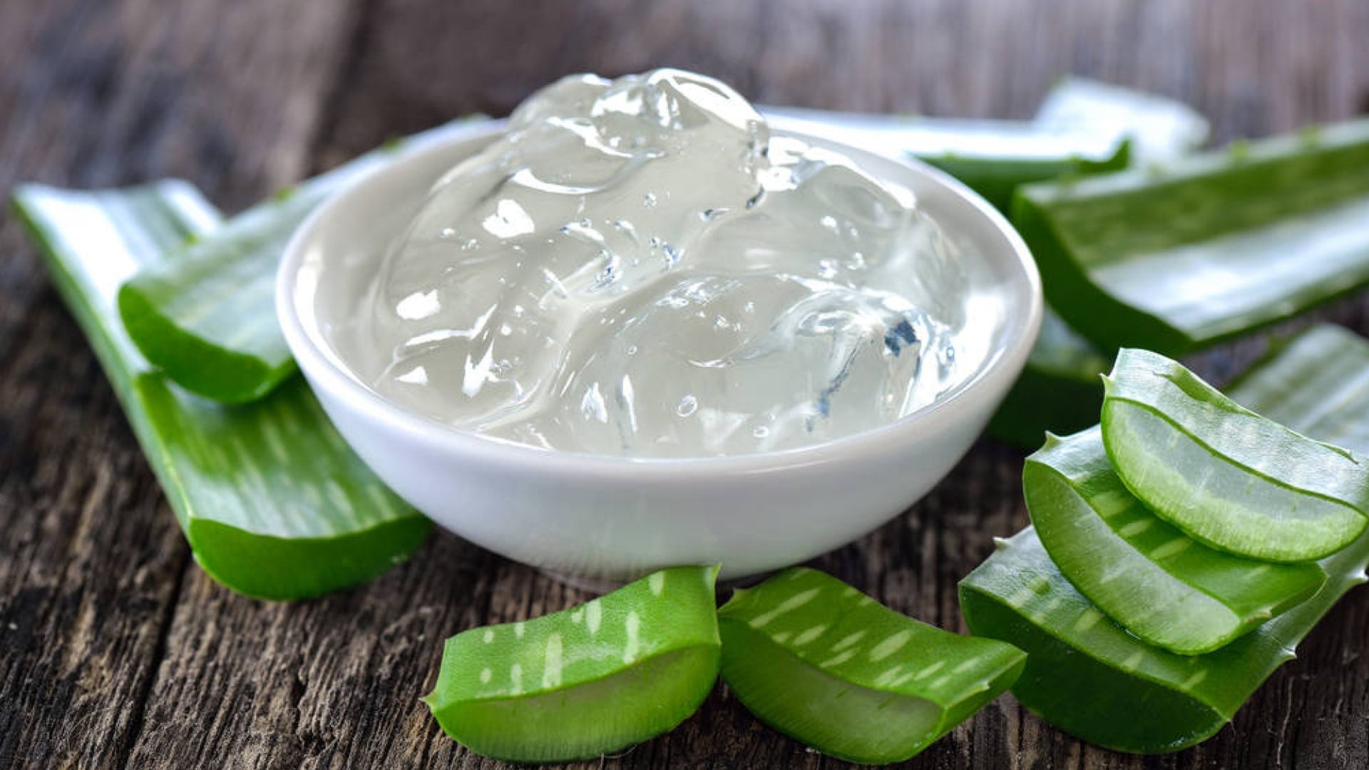 What Does Aloe Vera Gel Do for Your Skin?