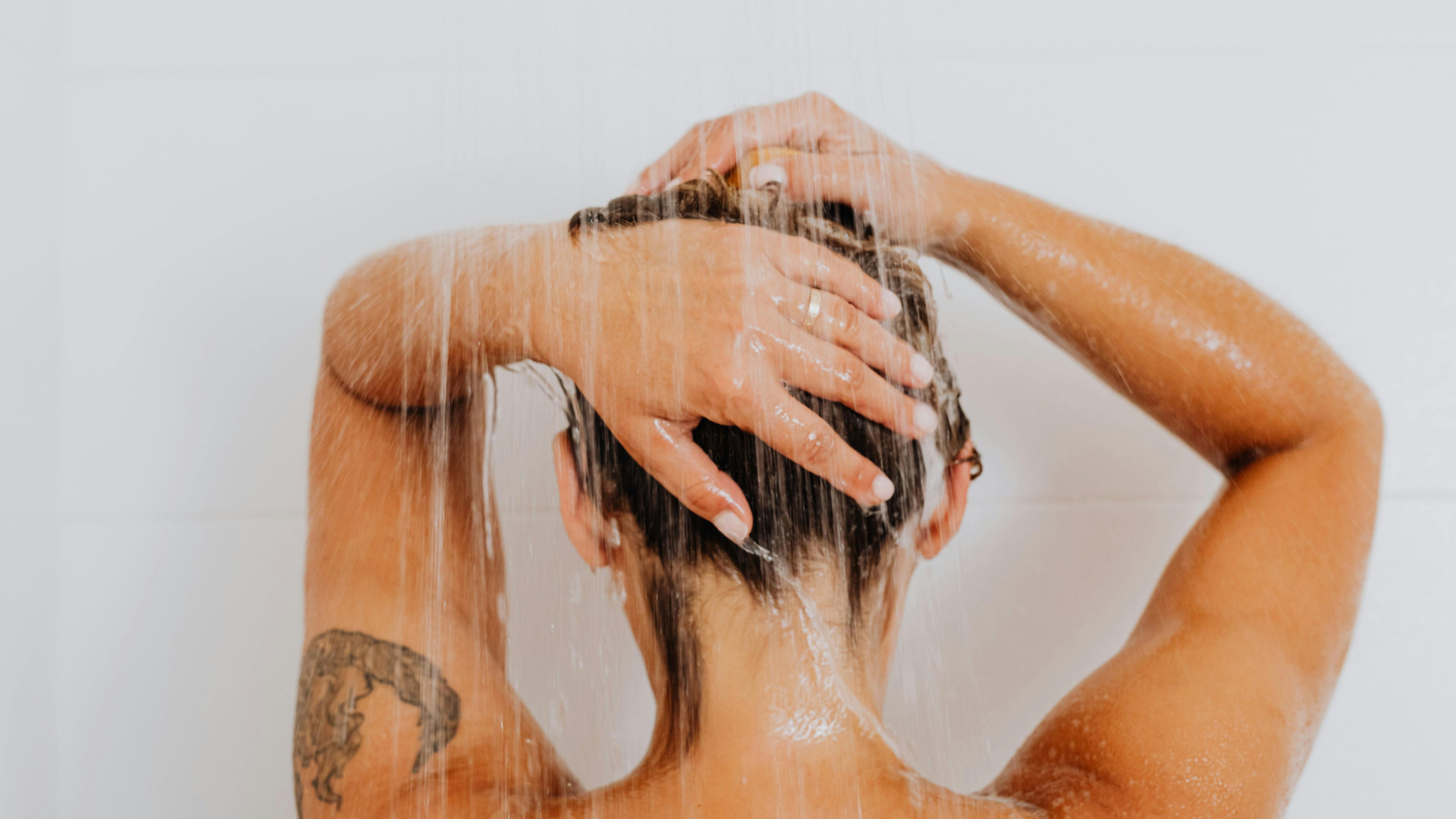 Hard Water vs. Soft Water: Why Your Hair Feels Different When You Travel