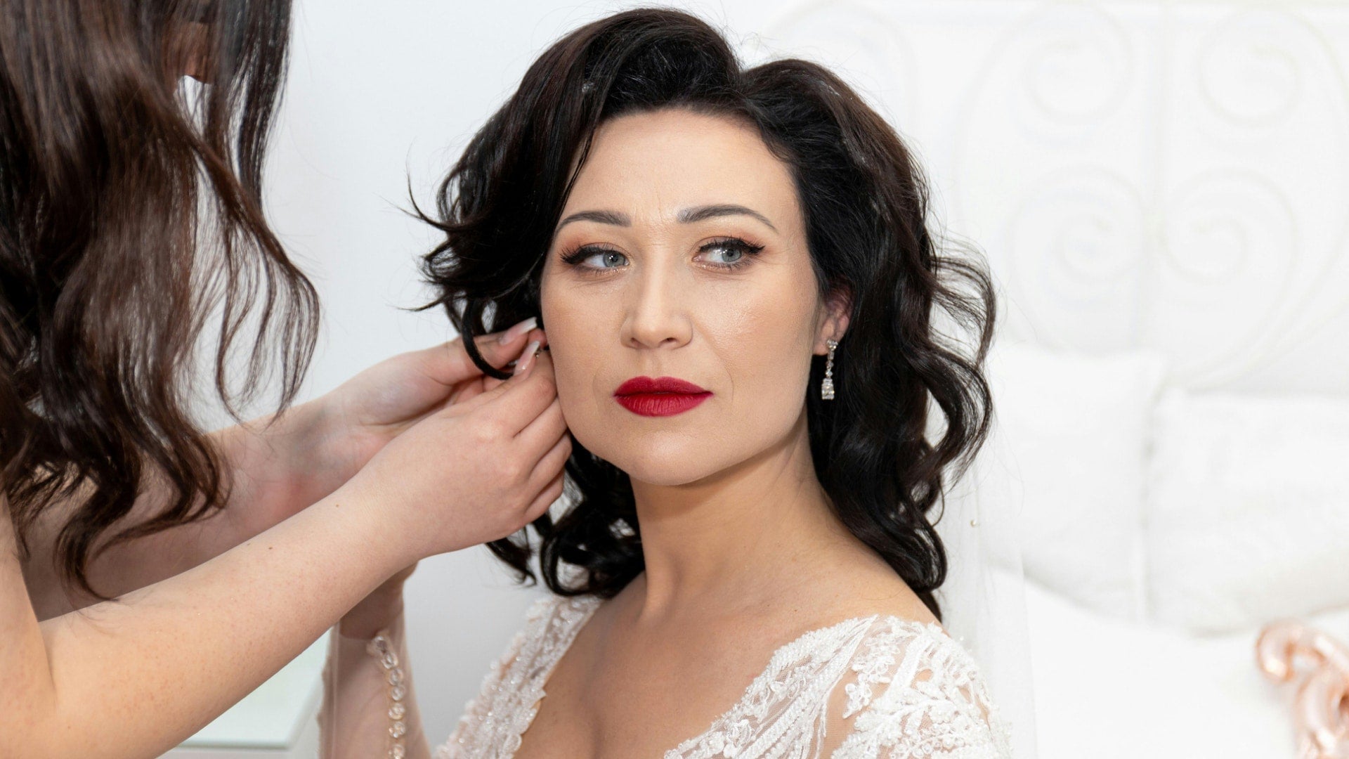 The “Wedding Countdown” Glow: A 6-Month Roadmap for Brides and Grooms