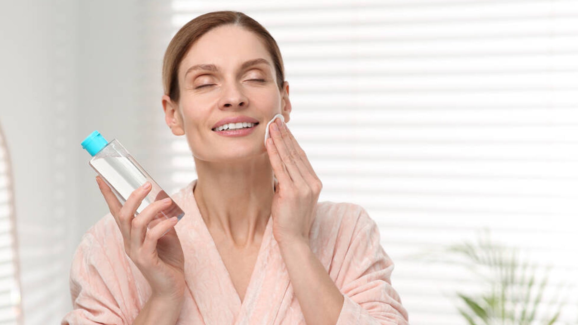 Skincare in Your 40s: Tips, To-Dos & the Best Products to Use